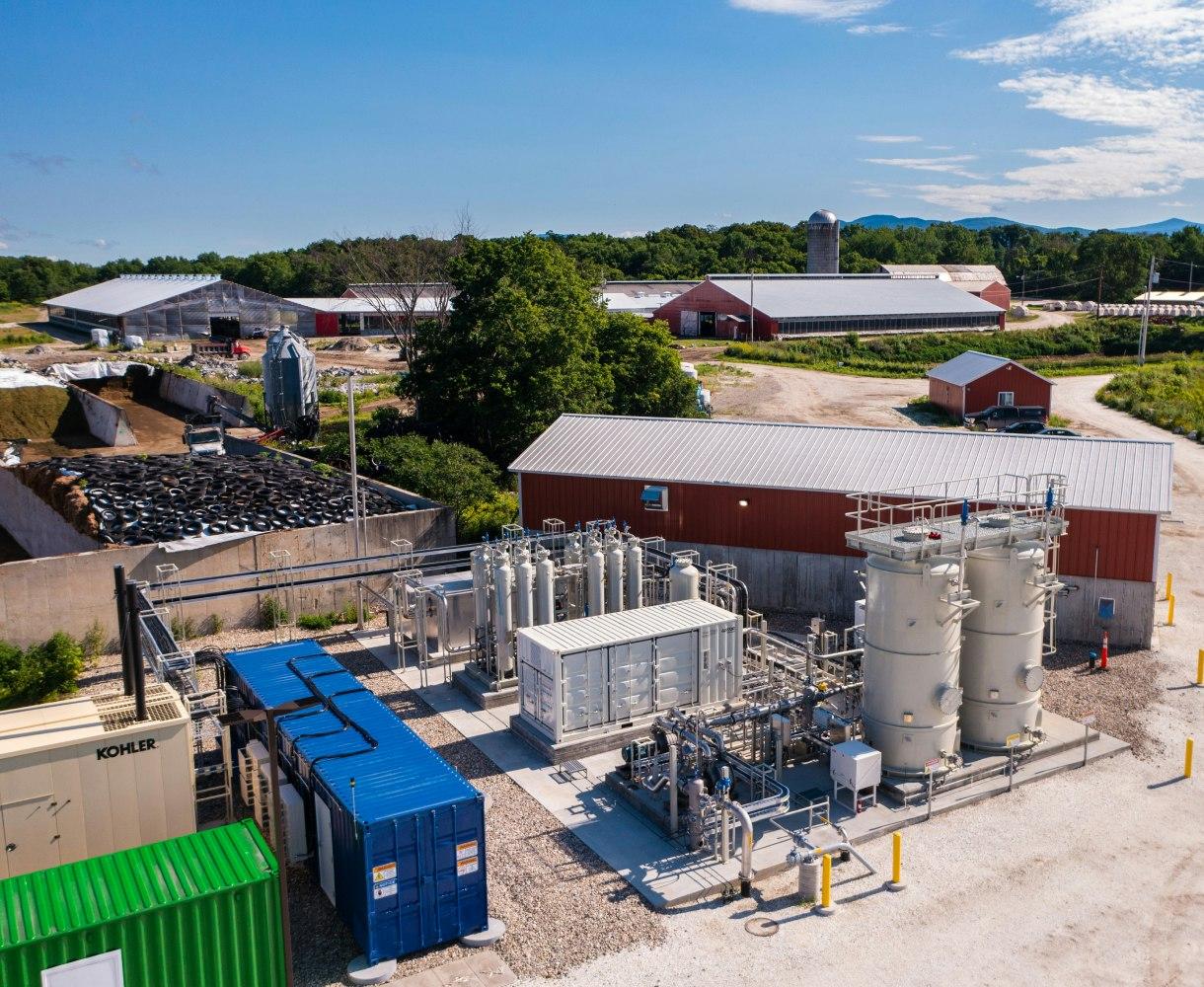 Anaerobic digestion creating renewable energy from food waste recycling